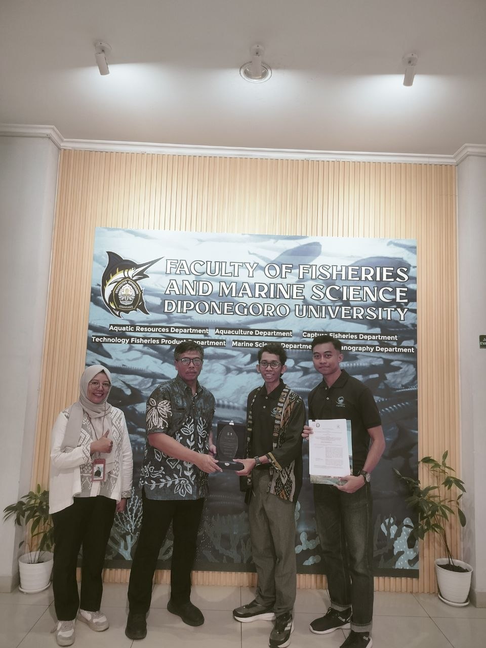 Penandatanganan Perjanjian Kerja Sama antara PT AQUBETA dan FPIK Undip